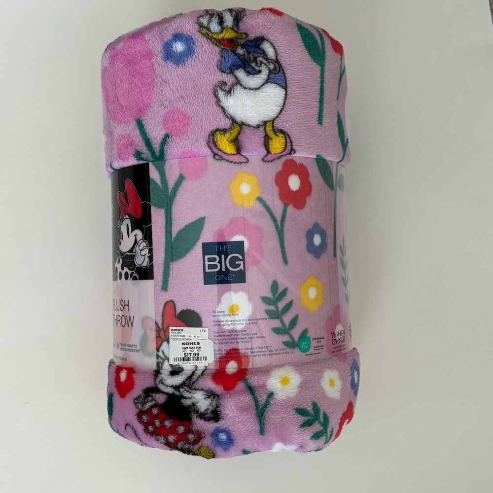 The Big One Plush Disney Minnie Mouse and Daisy Duck Blanket NWT - Picture 4 of 7